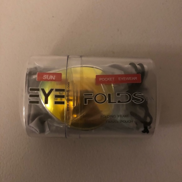 Foldable Aviator Sunglasses. Green tint. Unisex. - Picture 5 of 6